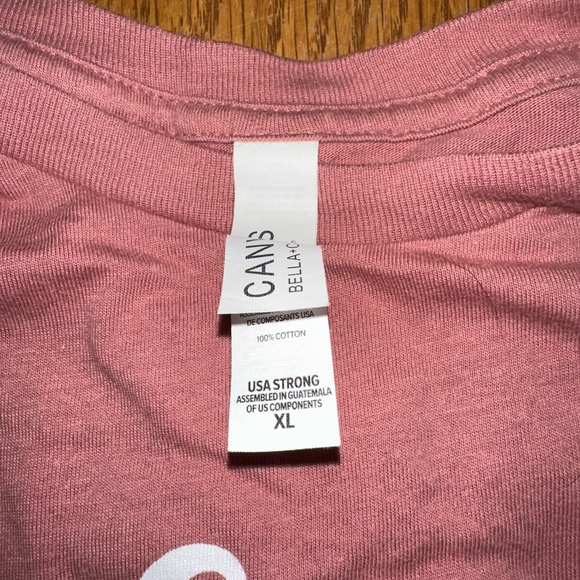 Unisex “throw kindness around like confetti” tshirt size xl - Picture 2 of 5